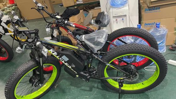 EU 倉庫 ディスクブレーキ 72V 2000W デュアルバックモーター 23AH リチウムバッテリー 26&quot;x4.0&quot; 脂肪タイヤ 電動自転車