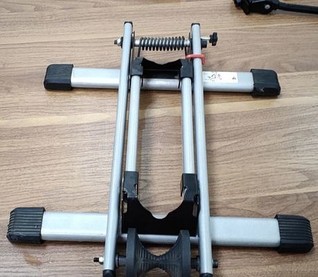 52cm*46cm*42cm ポータブル 折りたたむ式自転車ラック 自転車 駐車用ラック 自転車 収納台