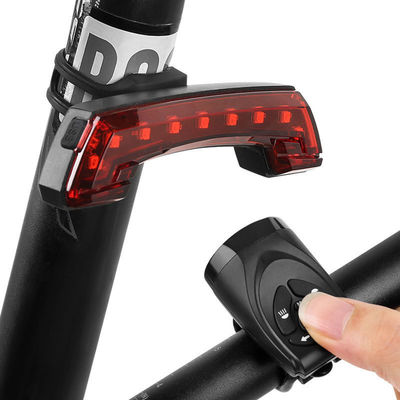 インテリジェントなUSB 後ろライトと無線リモコンで 自転車で安全を保つ