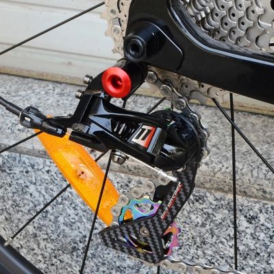 カーボンフレーム 砂利自転車 700C*40C 11 スピード APEX 道路レース用液圧ディスクブレーキ