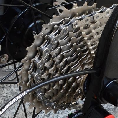 カーボンフレーム 砂利自転車 700C*40C 11 スピード APEX 道路レース用液圧ディスクブレーキ
